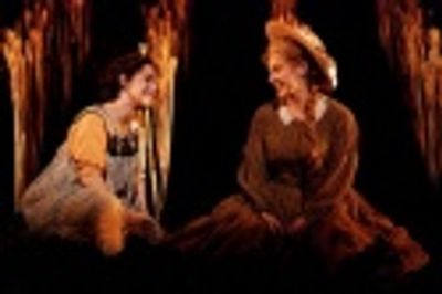 Helen SjÃ¶holm and Ã…sa Bergh in Kristina frÃ¥n DuvemÃ¥la Photo