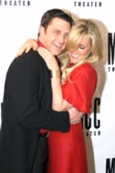 Raul Esparza and Jane Krakowski Photo
