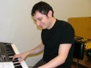 Dan Lipton tickles the ivories... Photo