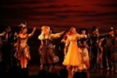 Karen Ziemba, Debra Monk, Jill Paice and company Photo