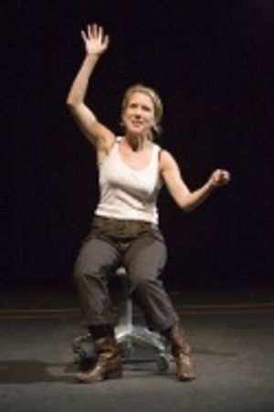 Lauren Weedman Photo