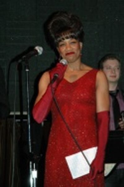 Judine Somerville introduces Anna Jimenez, who speaks about her Broadway experience d Photo