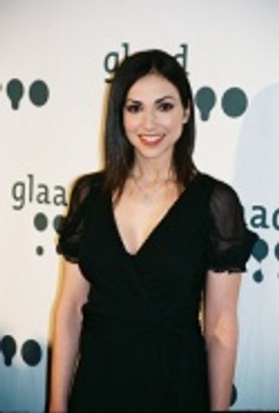Eden Riegel Photo