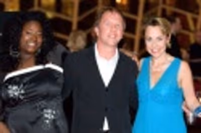 Tiffany White ( youth performer Covenant House), Leo Carlin, Covenant House and Carte Photo