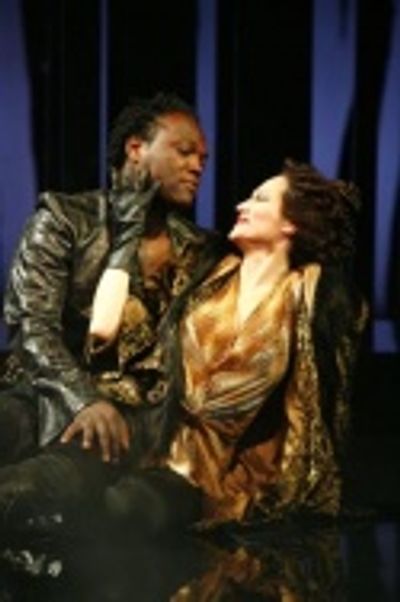 Peter Macon as Aaron and Valerie Leonard as Tamora Photo