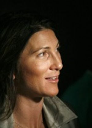 Eve Best


 Photo