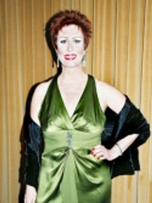 Ruth Williamson Photo