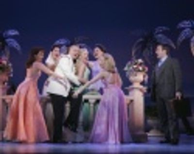 Tom Hewitt and ensemble Photo