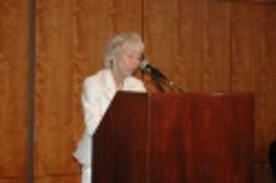 Francine Horn speaks Photo