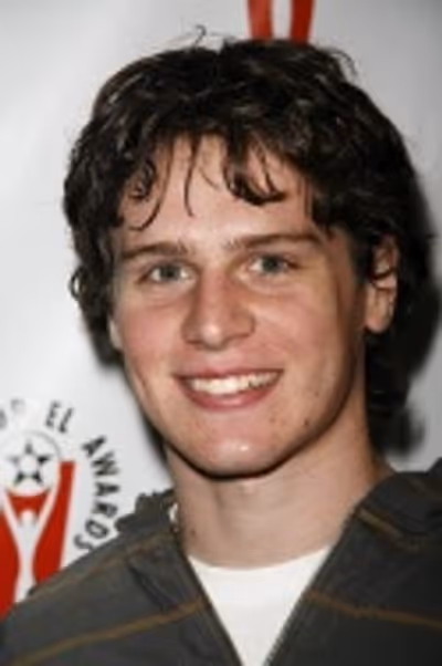 Jonathan Groff Photo