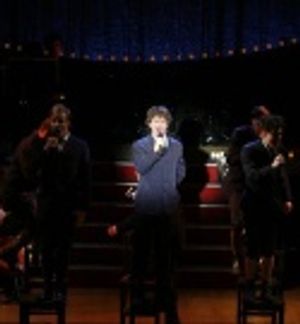 Jonathan Groff and Spring Awakening cast Photo