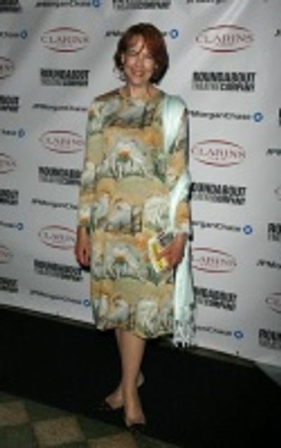 Harriet Harris Photo