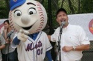 Mr. Met and Frank Conway (BC/EFA) Photo