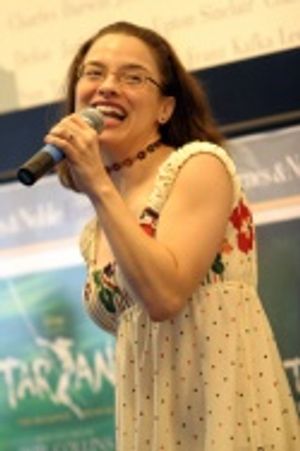 Jenn Gambatese Photo