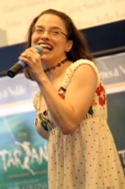 Jenn Gambatese Photo