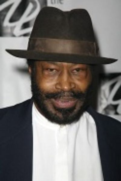 Anthony Chisholm Photo