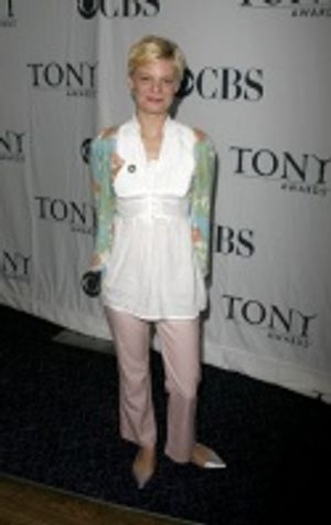 Martha Plimpton Photo