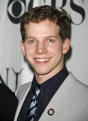 Stark Sands Photo