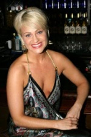 Nicolette Hart Photo