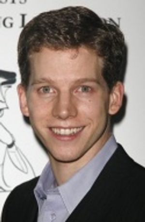 Stark Sands Photo