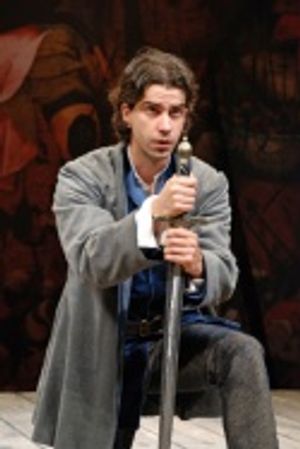 Hamish Linklater as Hamlet Photo