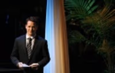 T.R. Knight Photo