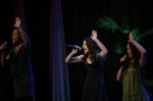 Lea Michele and Spring Awakening cast Photo