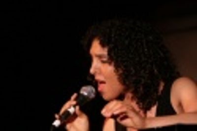 Raya Yarbrough Photo