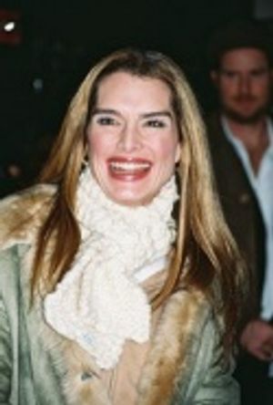 Brooke Shields Arrives! Photo