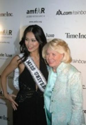 Riyo Mori and Liz Smith Photo