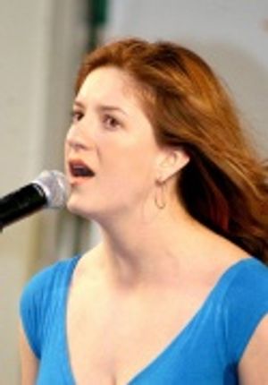 Anneliese van der Pol Photo