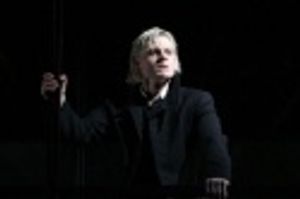 Jeffrey Carlson Photo