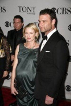 Naomi Watts and Liev Schreiber (Talk Radio) Photo