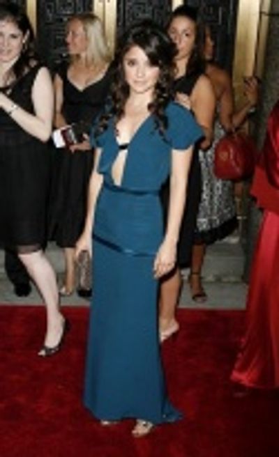 Shiri Appleby Photo