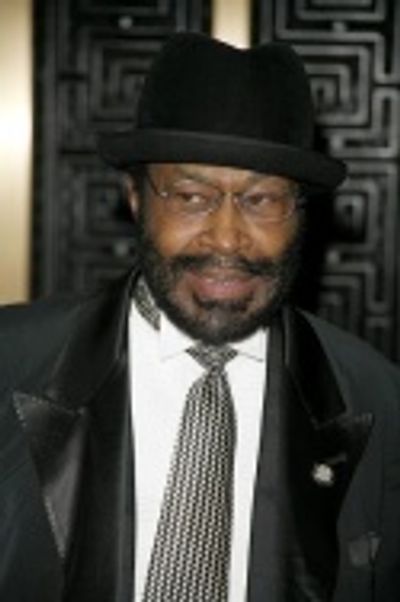 Anthony Chisholm Photo