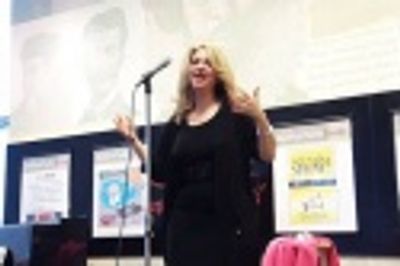 Julie Budd Photo