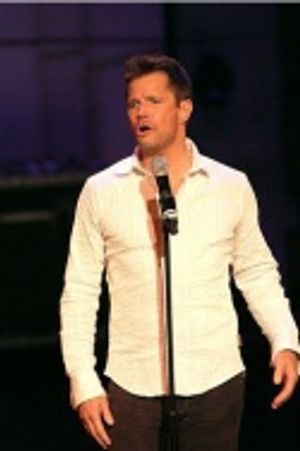 Brian Lane Green Photo