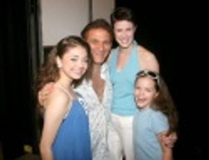 Sarah Hyland, Bob Stillman, Xanthe Elbrick and Kelsey Fowler Photo