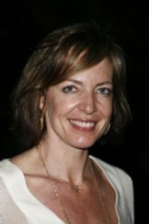 Allison Janney Photo
