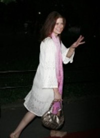 Debra Messing Photo