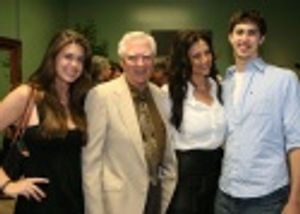 Lynda Carter with her family - Jessica Altman (daughter), Colby Carter (father), Lynd Photo