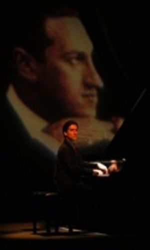 Hershey Felder as George Gershwin Photo