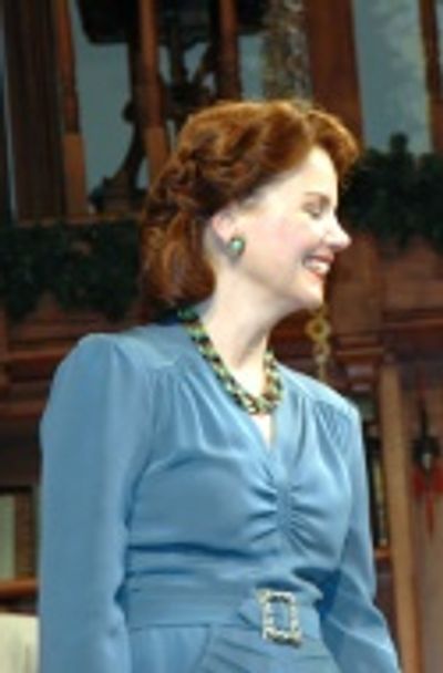 Margaret Colin Photo