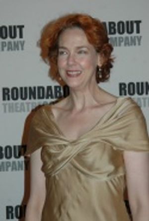 Harriet Harris Photo