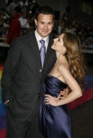 Freddie Prinze Jr. and Sarah Michelle Gellar Photo