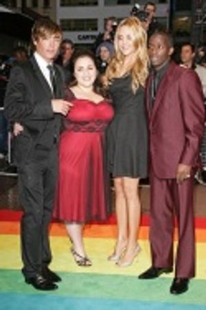 Zac Efron, Nikki Blonsky, Amanda Bynes and Elijah Kelley Photo