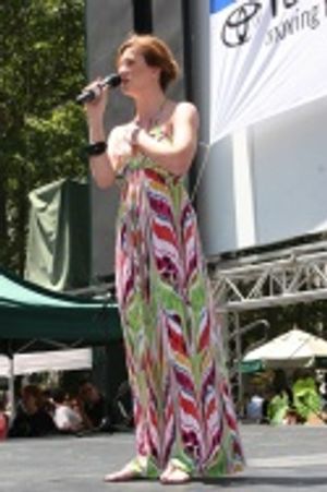 Anneliese van der Pol Photo