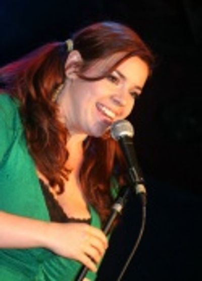 Alysha Umphress Photo