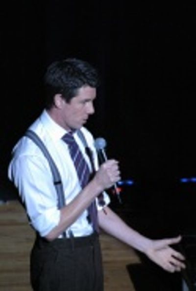 Gavin Lee Photo