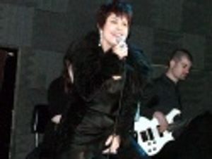 Elaine Caswell sings a new, jazzy arrangement of
Sunset Boulevard's "The Perfect Yea Photo